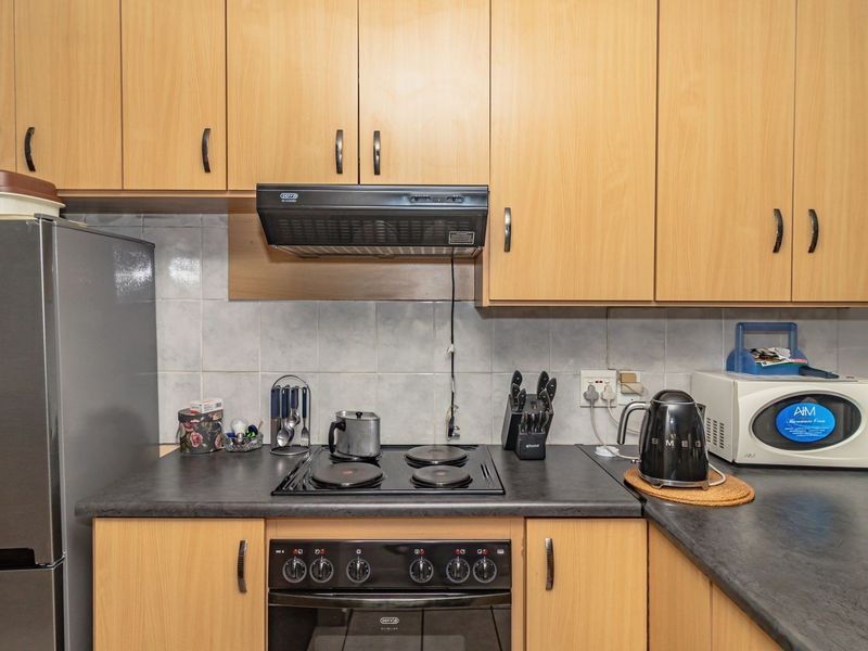 House For Sale in Glenwood, Goodwood - Photo 10