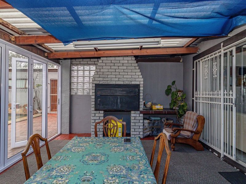 House For Sale in Glenwood, Goodwood - Photo 6