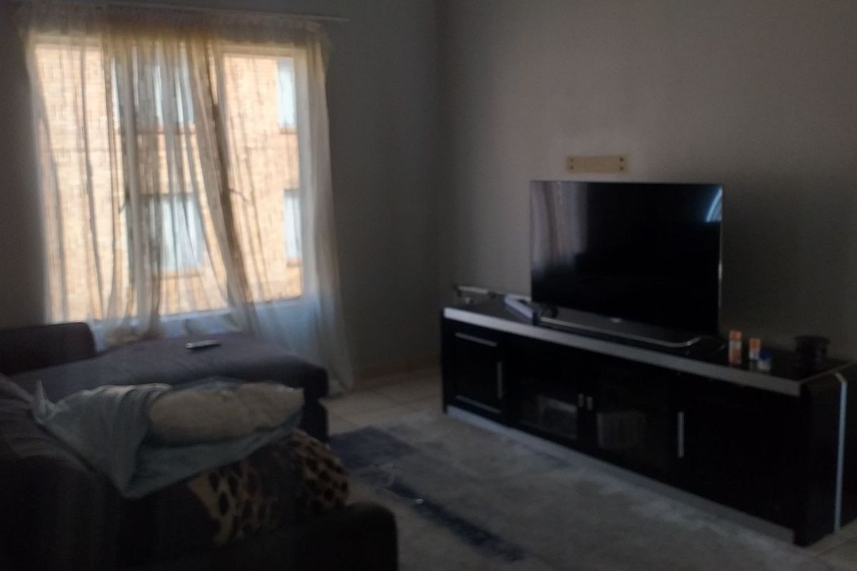 2 Bedroom ,2 Bath apartment for rent in Halfway house - Photo 3