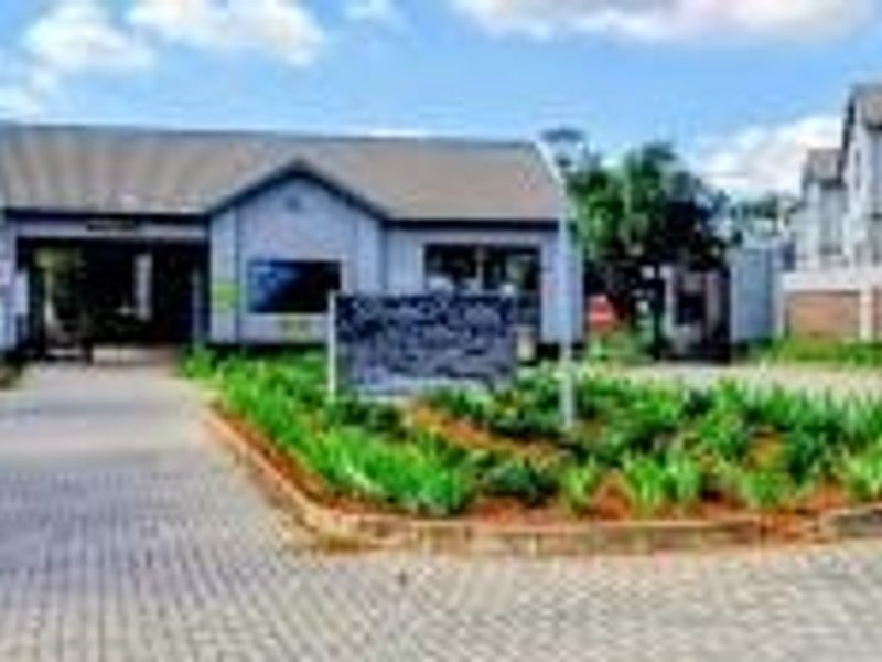Comfortable 3 Bedroom Apartment for Sale in Rynfield AH, Benoni - Photo 1