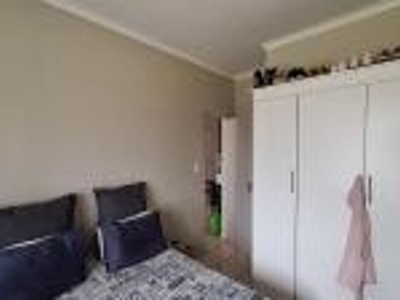 Comfortable 3 Bedroom Apartment for Sale in Rynfield AH, Benoni - Photo 6