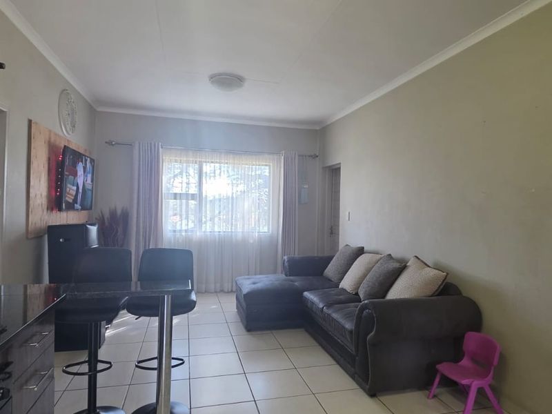 Comfortable 3 Bedroom Apartment for Sale in Rynfield AH, Benoni - Photo 6