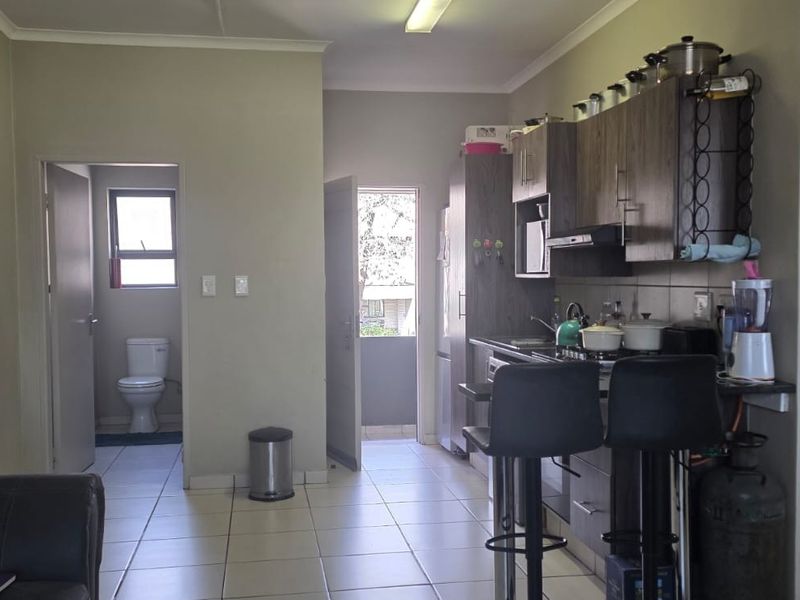 Comfortable 3 Bedroom Apartment for Sale in Rynfield AH, Benoni - Photo 5