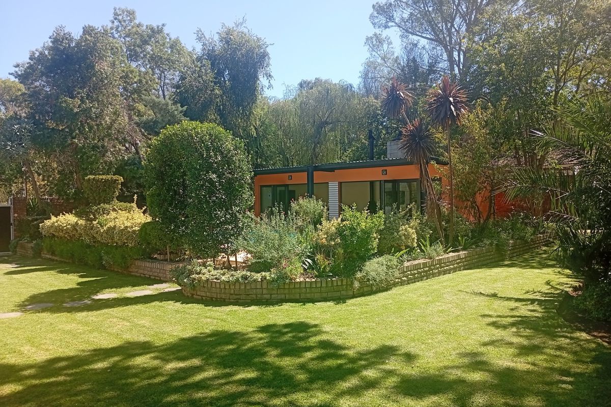 Off-Grid Ready Luxury Home with Exceptional Features and Security - Photo 4