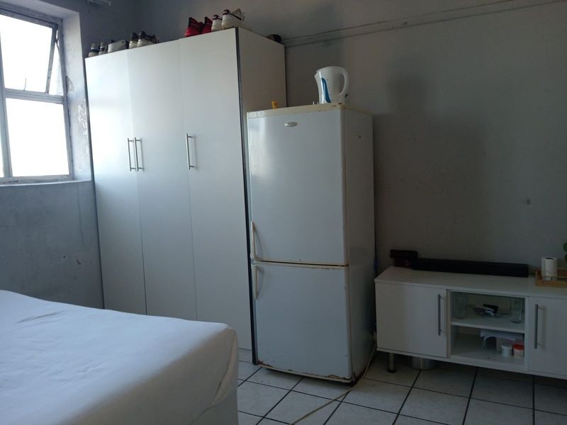 Income Generating 4-Bedroom Investment Apartment in Quigney - Photo 10