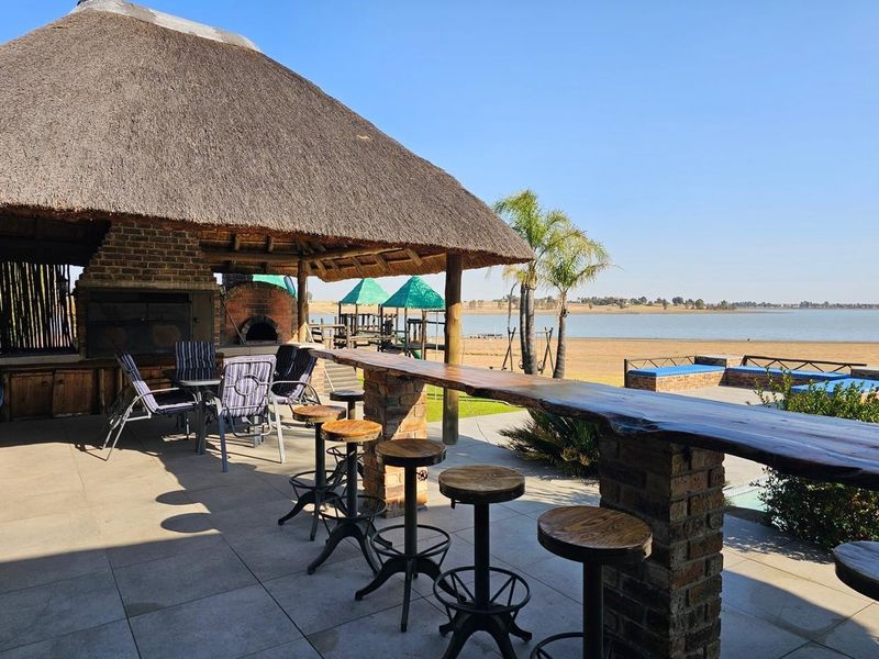 Luxury Home - Timeshare - Vaal Dam - Photo 1