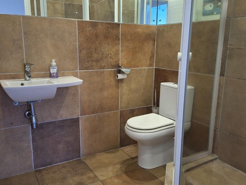 Beautiful Townhouse For Sale in Umdloti Beach, Umdloti, KwaZulu Natal - Photo 10