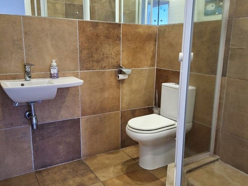 Beautiful Townhouse For Sale in Umdloti Beach, Umdloti, KwaZulu Natal - Photo 9