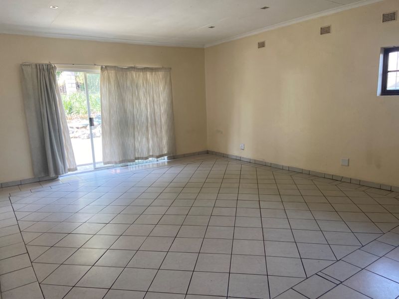 Cottage To Rent in Athlone Park, Amanzimtoti, KwaZulu Natal - Photo 4
