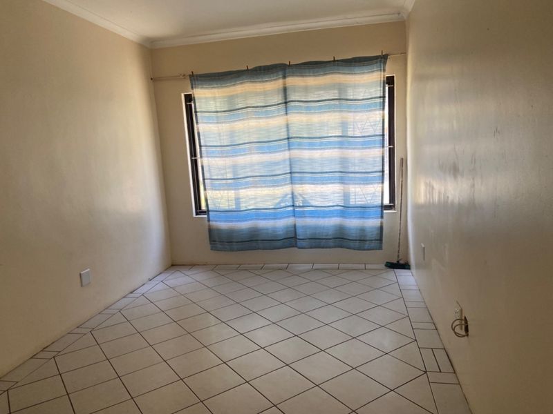 Cottage To Rent in Athlone Park, Amanzimtoti, KwaZulu Natal - Photo 8