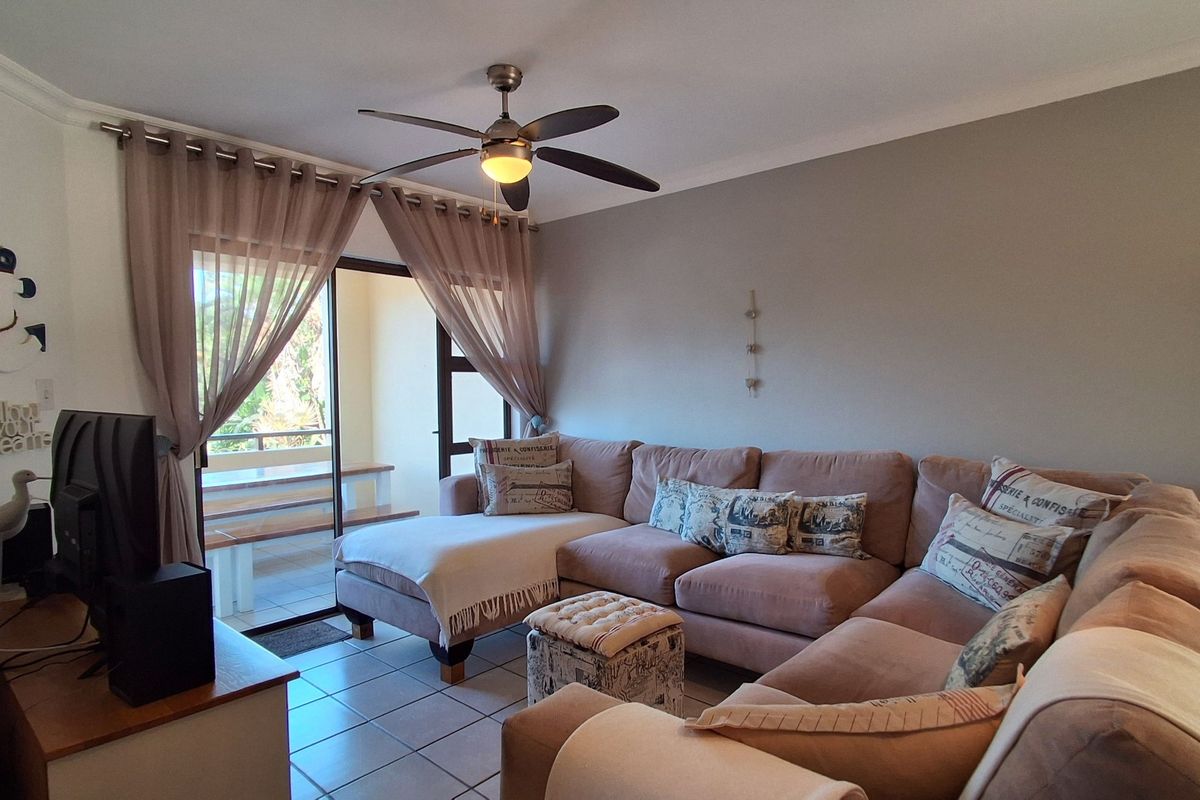 Modern beachfront apartment in prime Shelly Beach location - Photo 3