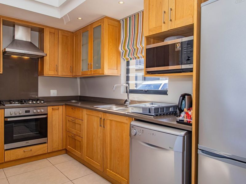 Apartment For Sale in Brenton on Sea - Photo 9