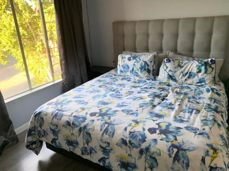 Three Bedroom House for rental in Kyalami - Photo 8