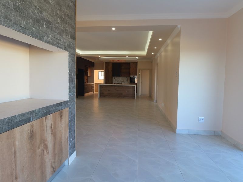 Brand-New 4-Bedroom Home with Sea Views for Sale in Fountains Estate, Jeffreys Bay - Photo 9