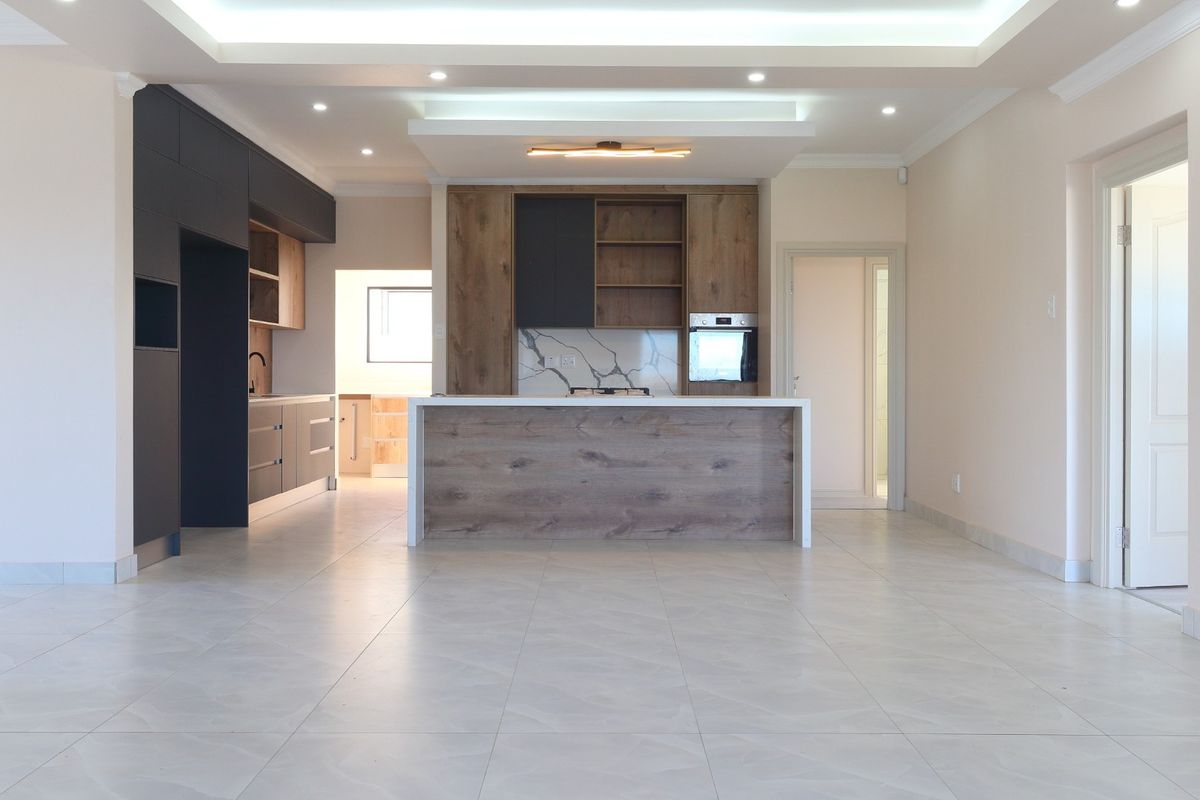 Brand-New 4-Bedroom Home with Sea Views for Sale in Fountains Estate, Jeffreys Bay - Photo 4