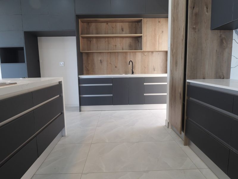 Brand-New 4-Bedroom Home with Sea Views for Sale in Fountains Estate, Jeffreys Bay - Photo 6