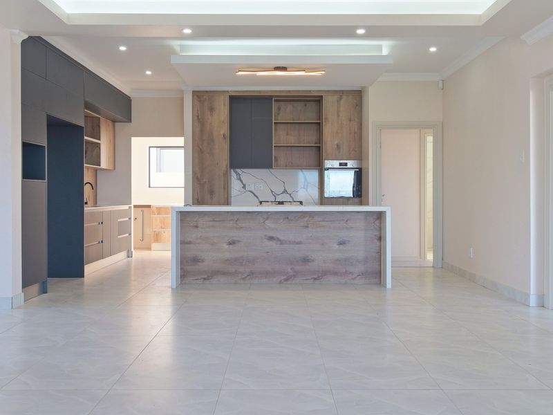 Brand-New 4-Bedroom Home with Sea Views for Sale in Fountains Estate, Jeffreys Bay - Photo 4