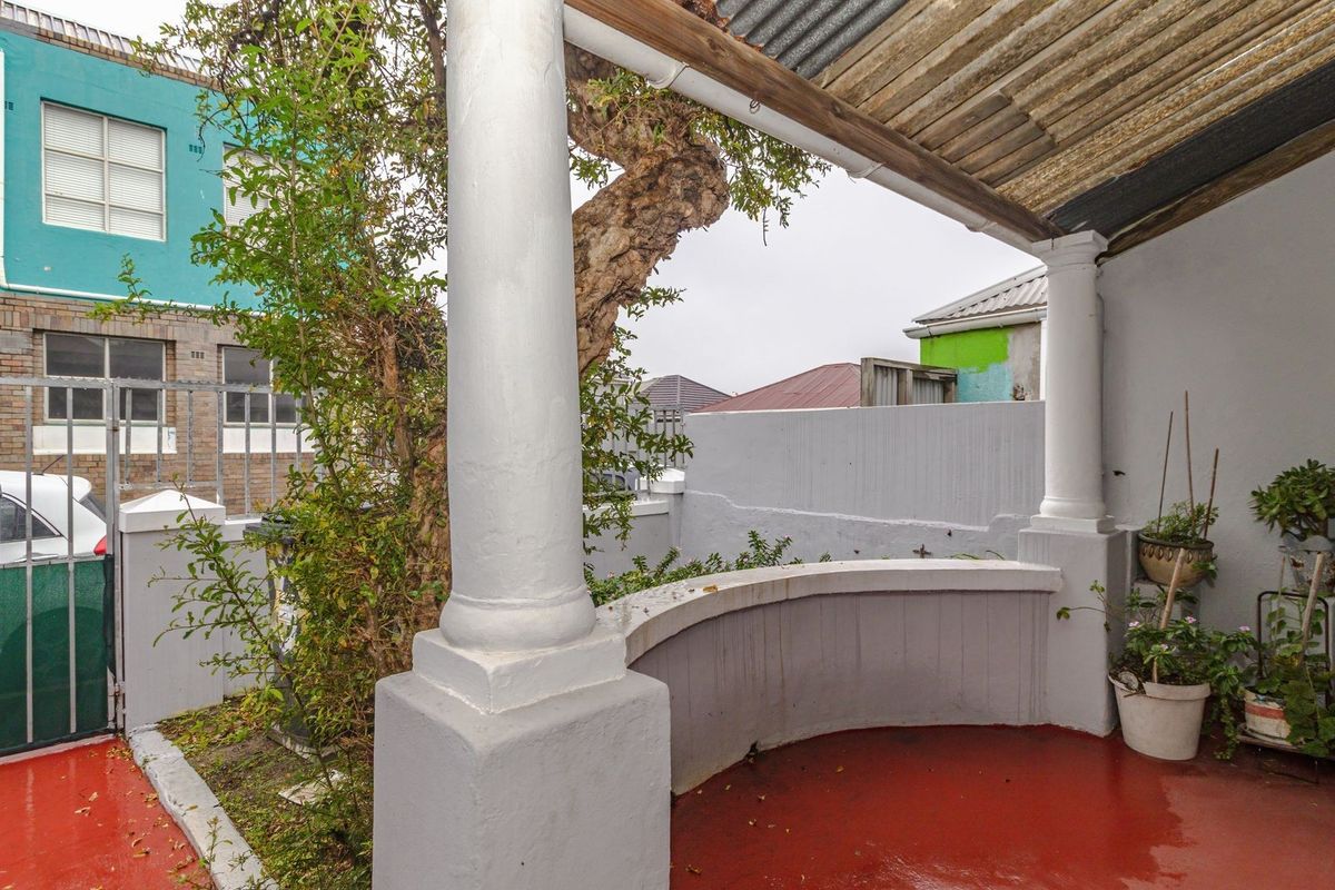 House For Sale in Salt River, Cape Town - Photo 2