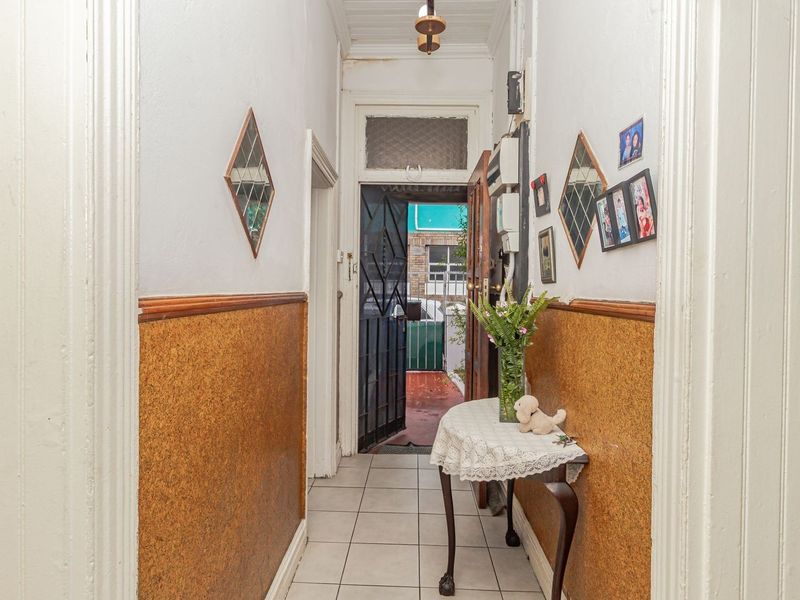 House For Sale in Salt River, Cape Town - Photo 3