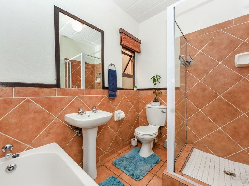 Apartment For Sale in Sandton - Photo 10