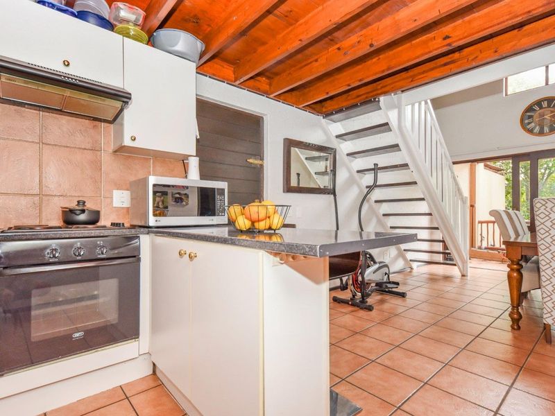 Apartment For Sale in Sandton - Photo 5