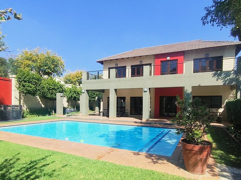 Apartment For Sale in Lonehill, Sandton - Photo 1