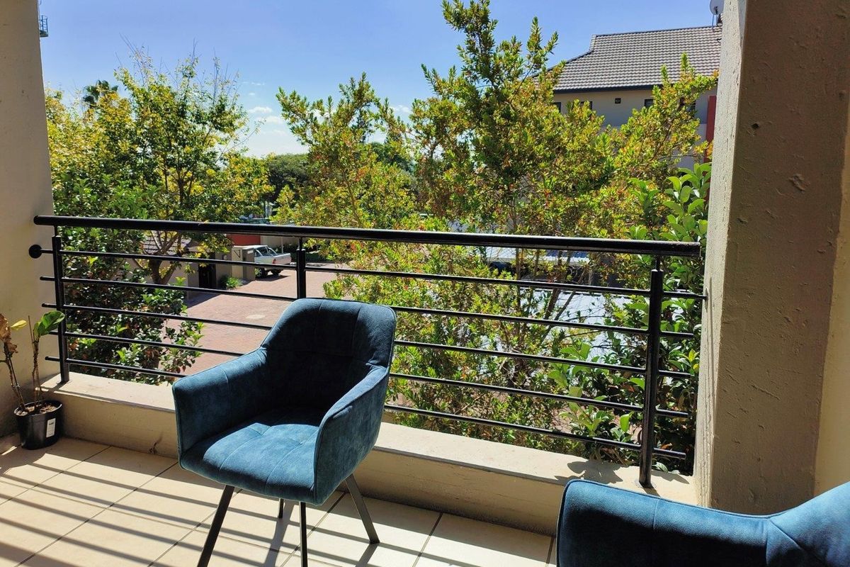 Apartment For Sale in Lonehill, Sandton - Photo 2