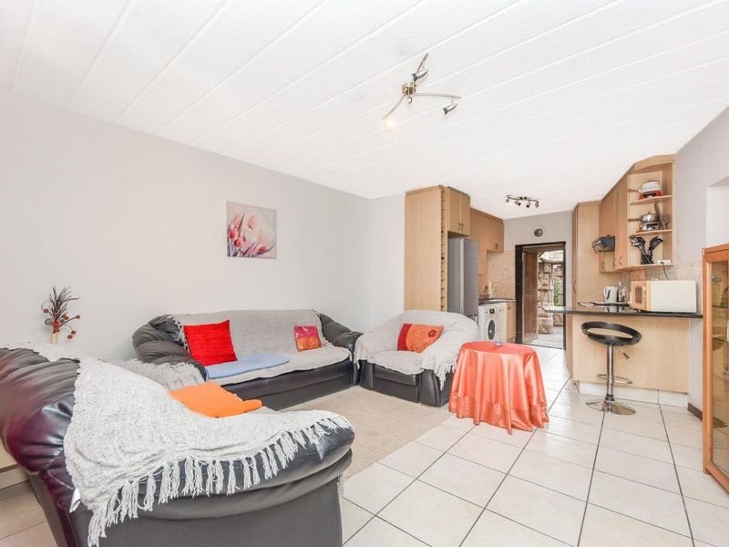 Apartment For Sale in Jukskei Park, Randburg - Photo 5