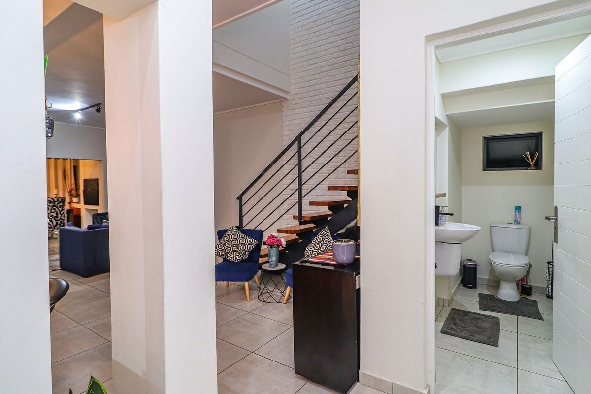 Townhouse For Sale in Noordhang, Randburg - Photo 4