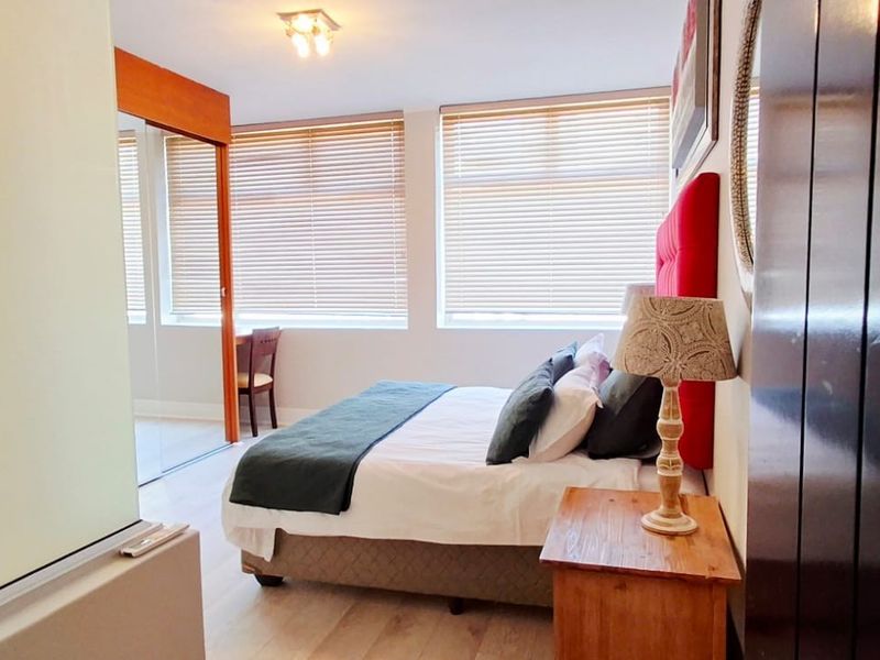 2 Bed furnished Apartment To Rent in Cape Town City Centre - Photo 8