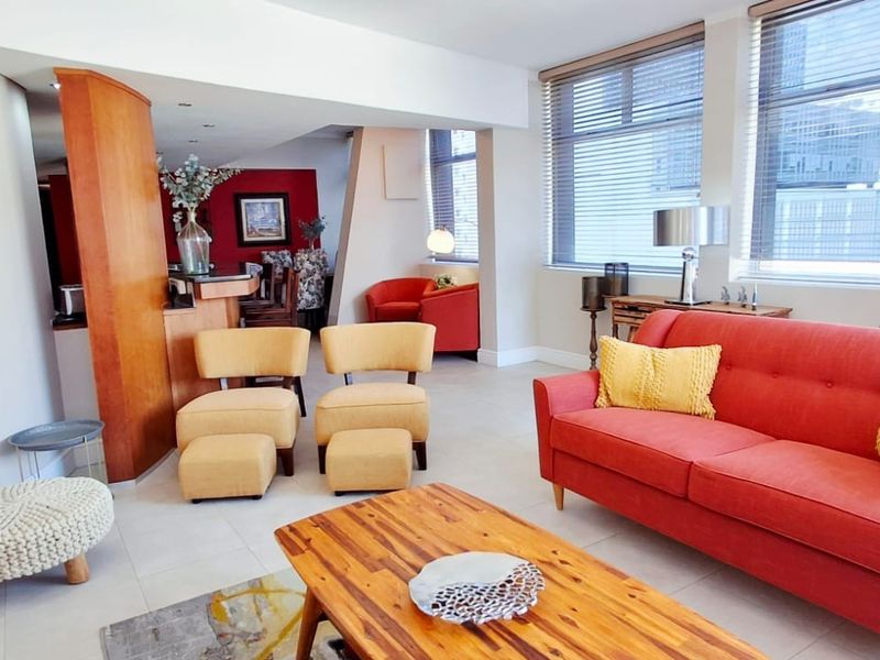 2 Bed furnished Apartment To Rent in Cape Town City Centre - Photo 3