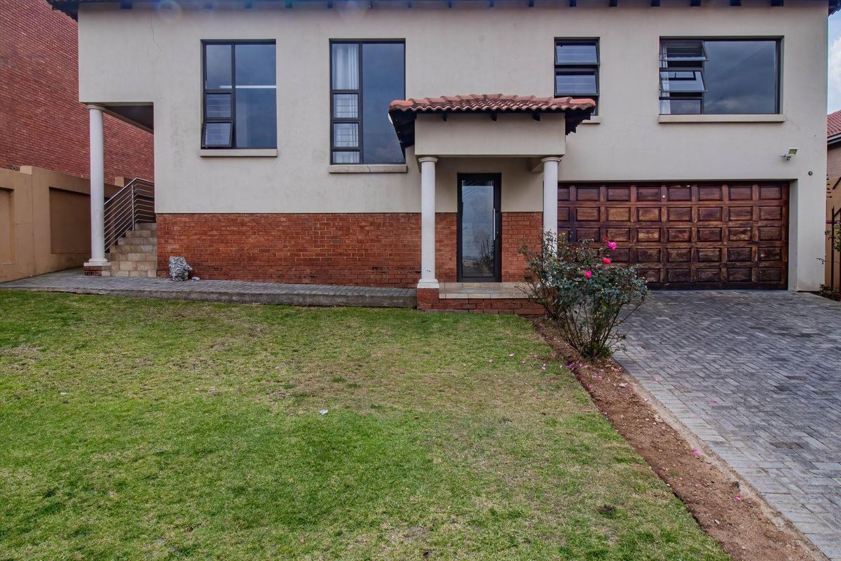 House For Sale in South Crest, Alberton - Photo 2