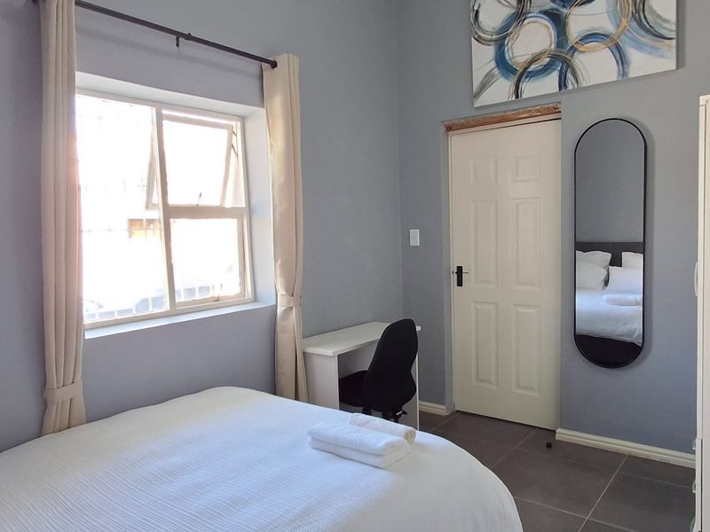4 bedroom House To Rent in Observatory, Cape Town - Photo 8