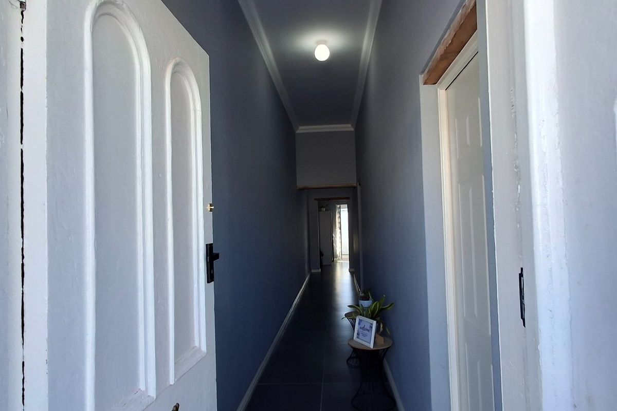 4 bedroom House To Rent in Observatory, Cape Town - Photo 4