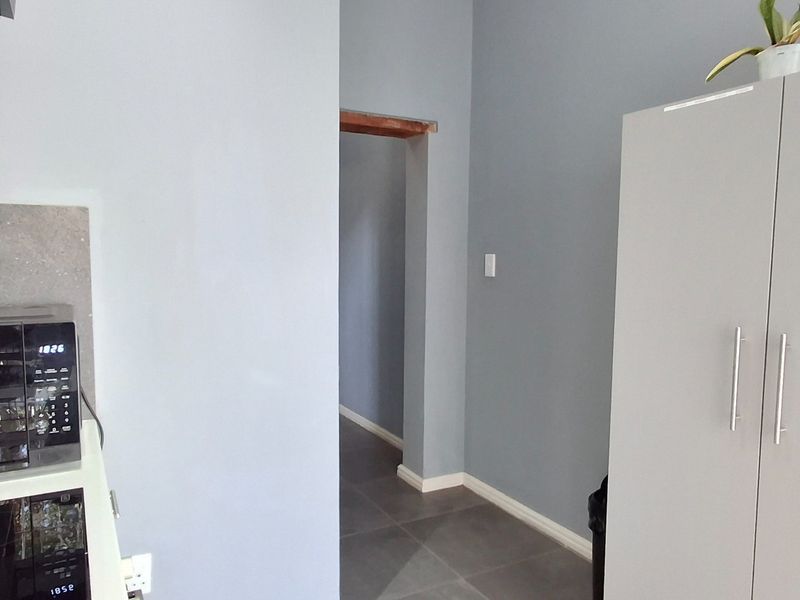 4 bedroom House To Rent in Observatory, Cape Town - Photo 6
