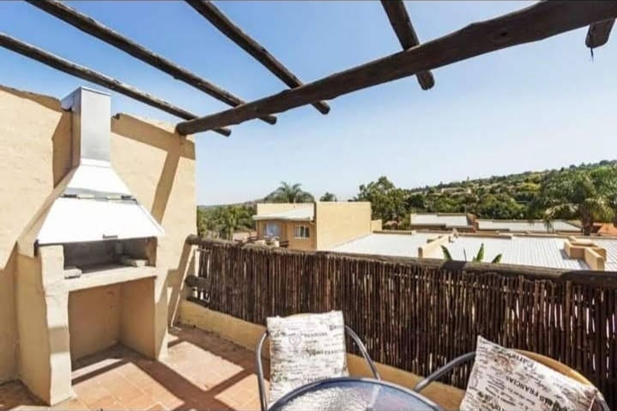 Townhouse For Sale in Roodekrans, Roodepoort - Photo 5