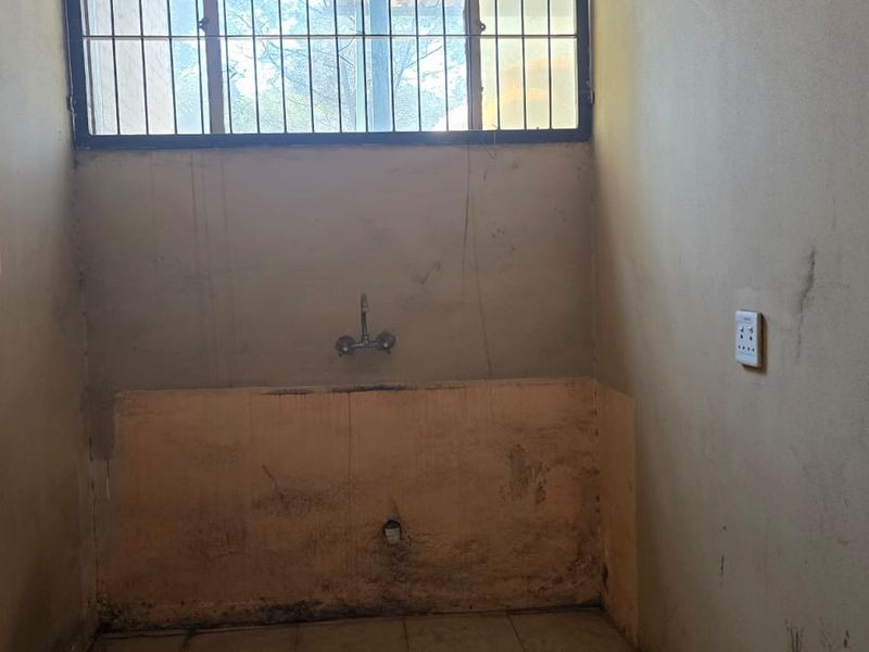 Industrial Property For Sale in Ferrobank, Witbank - Photo 8
