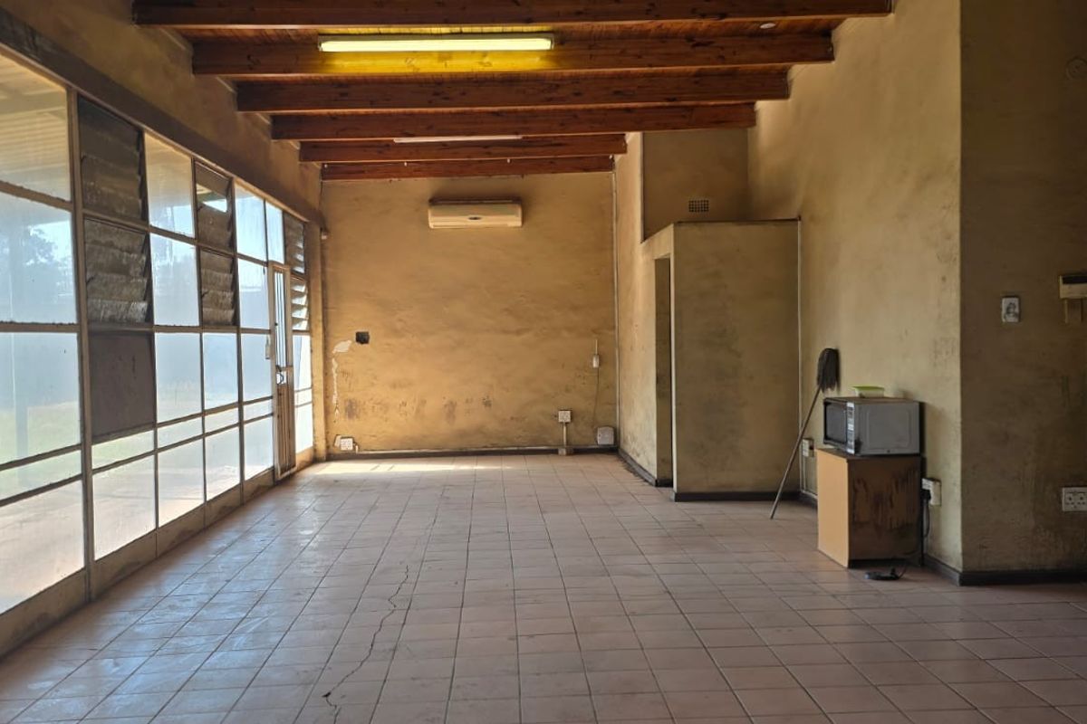 Industrial Property For Sale in Ferrobank, Witbank - Photo 3