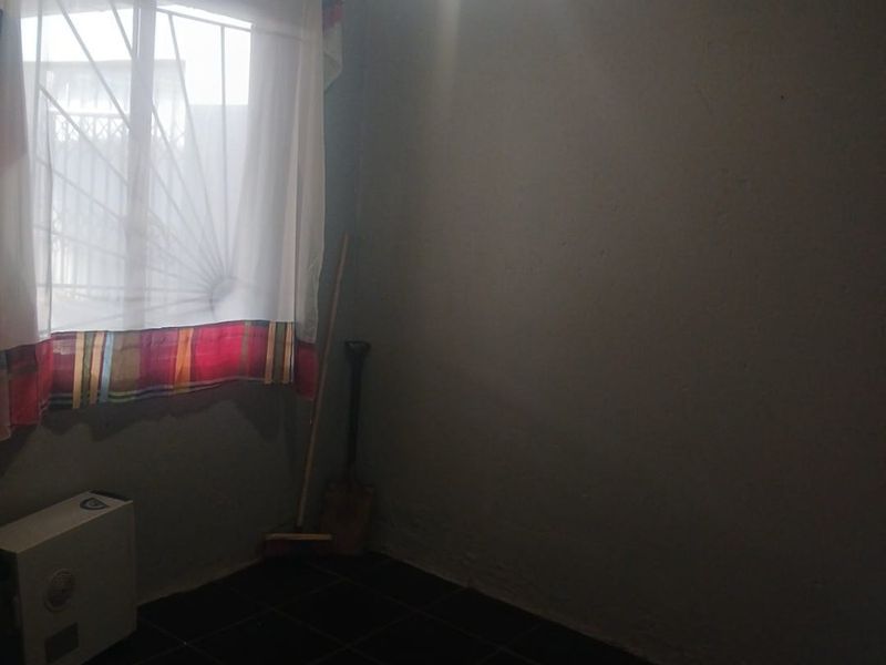 House To Rent in Protea Glen, Soweto - Photo 7