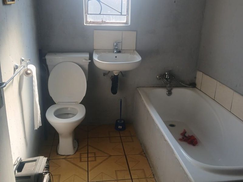 House To Rent in Protea Glen, Soweto - Photo 9