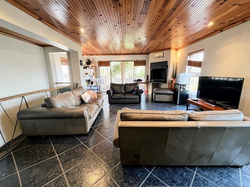 3 Bedroom Double-Storey Family Home!!! - Photo 7