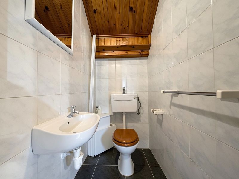 3 Bedroom Double-Storey Family Home!!! - Photo 6
