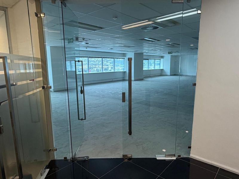 Office To Rent in The Towers, Cape Town - Photo 1