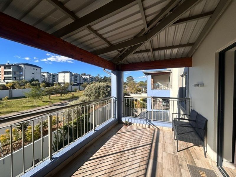 Townhouse For Sale in Carlswald Estate, Midrand - Photo 4
