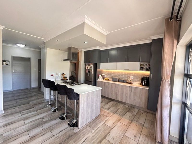 Townhouse For Sale in Carlswald Estate, Midrand - Photo 9