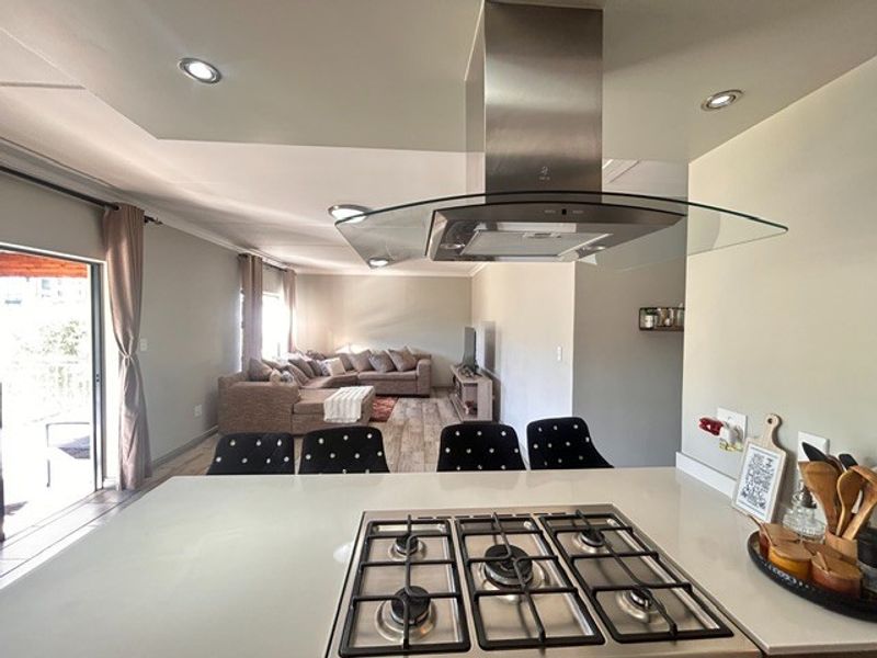 Townhouse For Sale in Carlswald Estate, Midrand - Photo 10