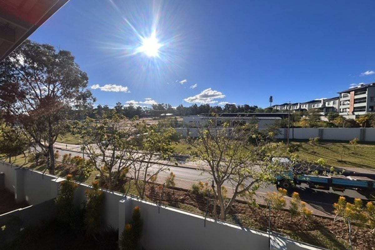 Townhouse For Sale in Carlswald Estate, Midrand - Photo 3