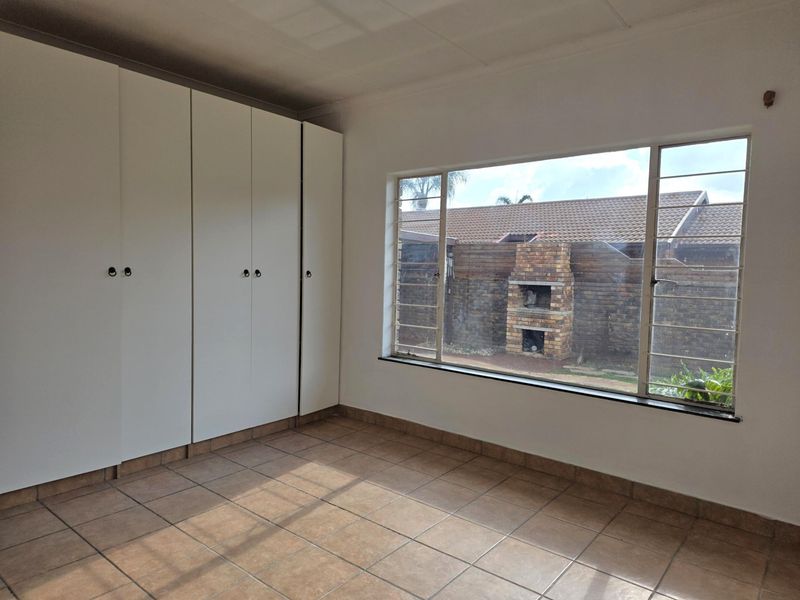 3 bedroom for Sale in Birchleigh North - Photo 7