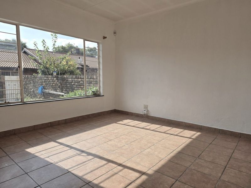 3 bedroom for Sale in Birchleigh North - Photo 6
