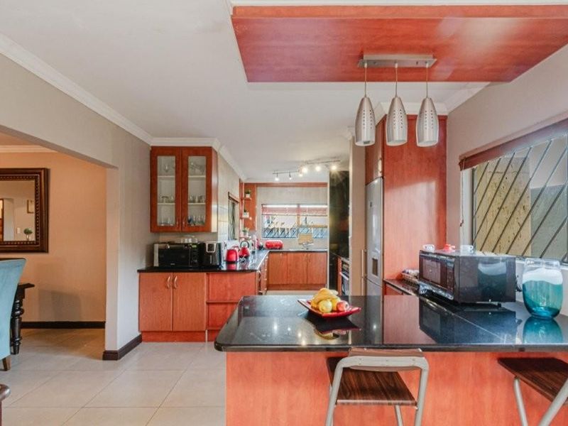 Townhouse For Sale in Noordhang, Randburg - Photo 9
